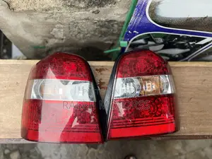 Toyota Highlander 2005 Taillight