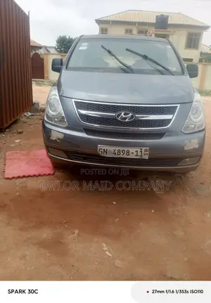 Hyundai H1 2010 Grey