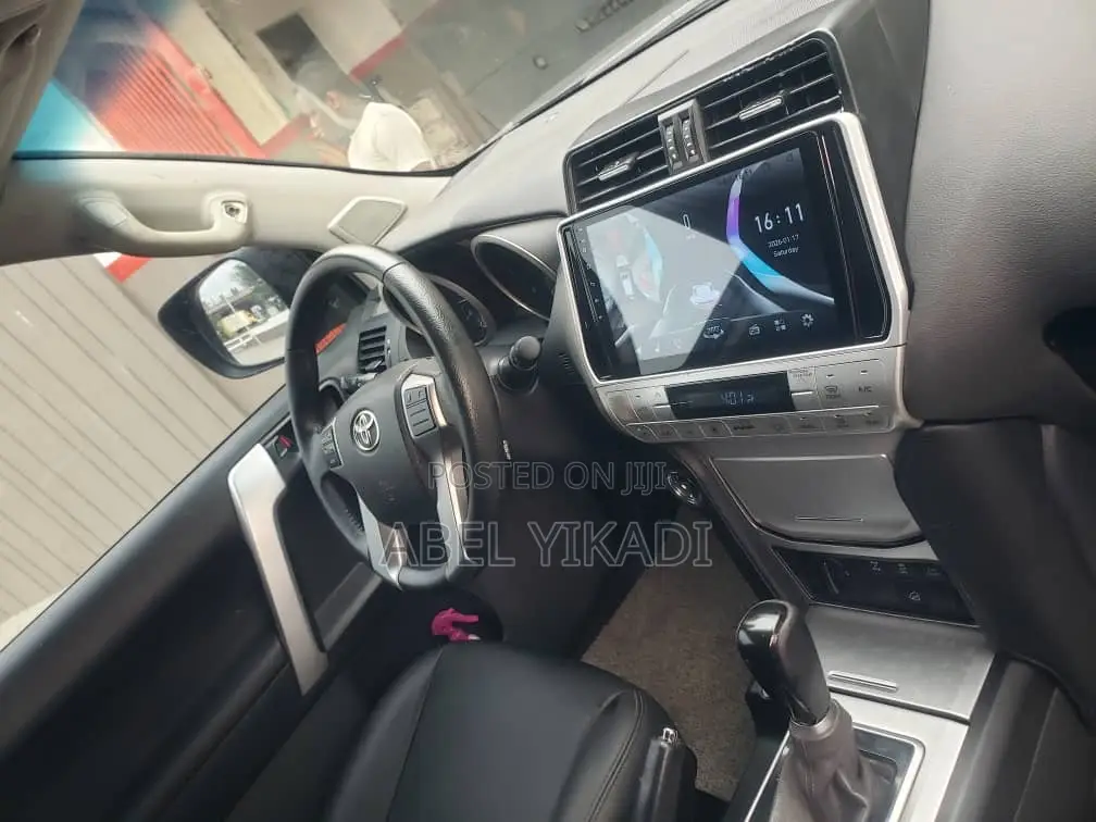 Toyota Land Cruiser Prado 2018 Black
