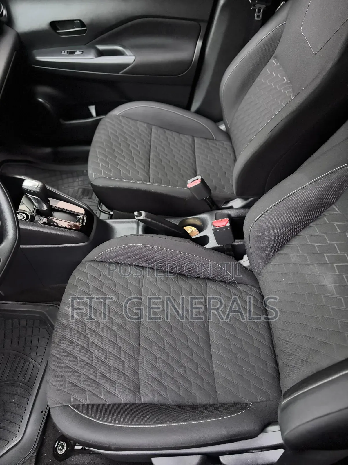 Nissan Kicks 2020 Brown