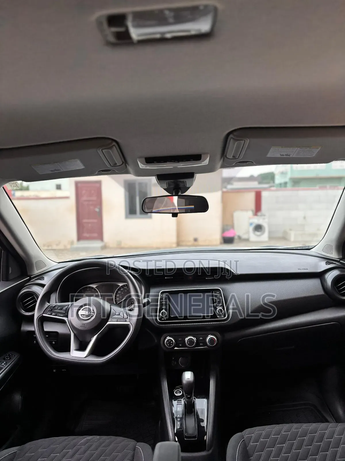 Nissan Kicks 2020 Brown