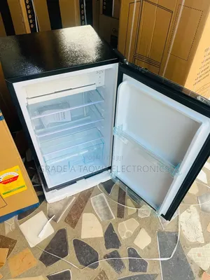 Single-Door 92Litres Table Top Refrigerator
