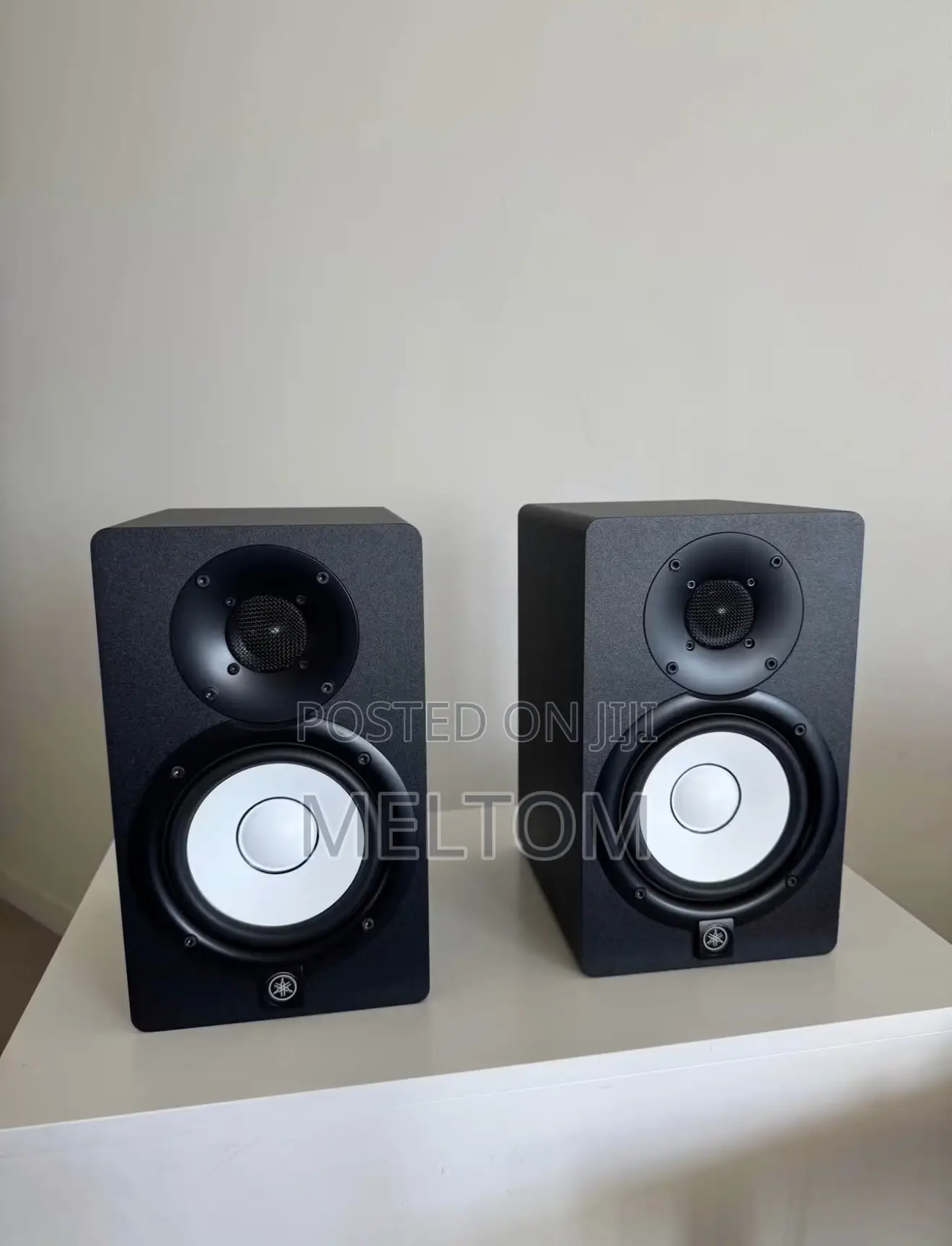 Yamaha Hs5 Active Studio Monitor Speaker(1pair)