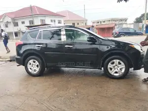 Toyota RAV4 LE 4dr SUV (2.5L 4cyl 6A) 2015 Black
