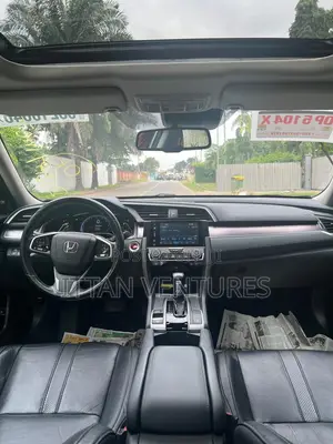 Honda Civic Touring 2dr Coupe (1.5L 4cyl) 2017 Gray