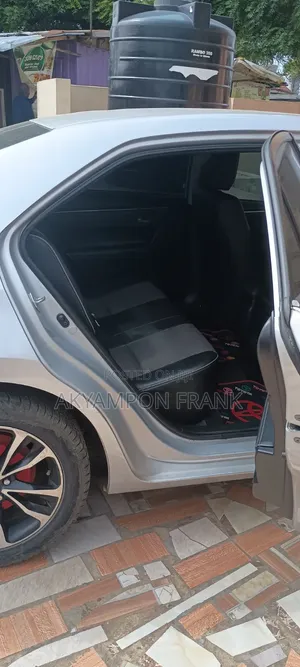 Toyota Corolla 2016 Silver