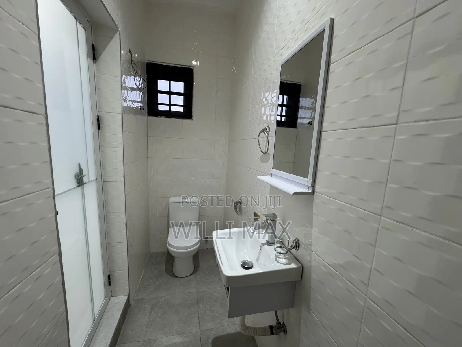 4bdrm Duplex in Ayimensah, Oyarifa Mall Area for rent