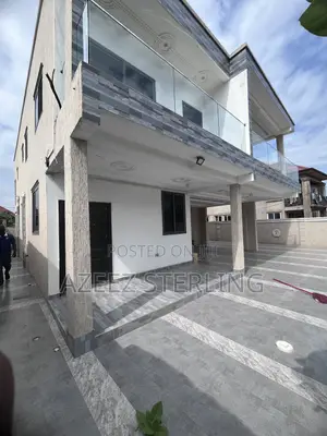 5bdrm House in Lashibi for sale