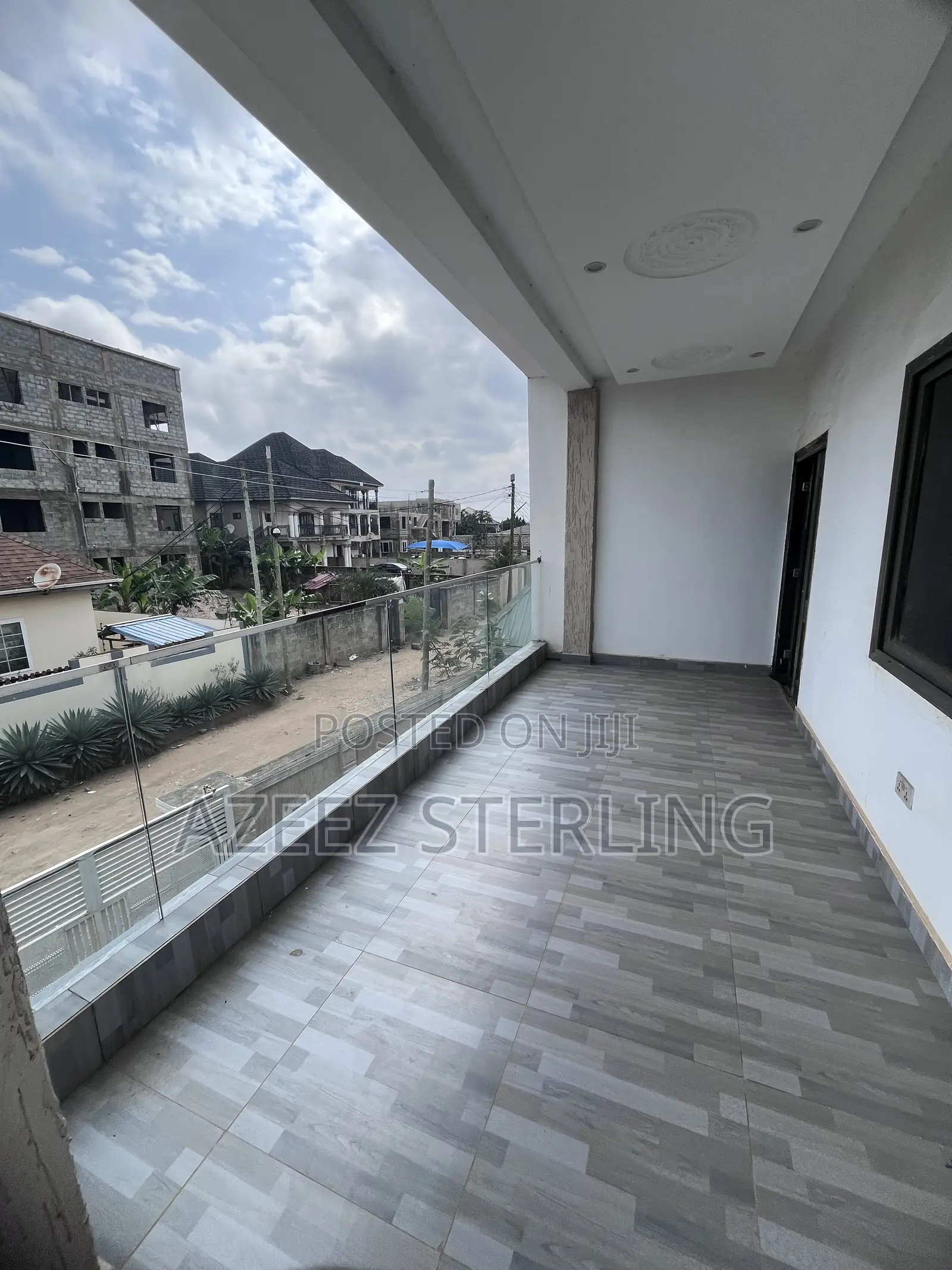 5bdrm House in Lashibi for sale