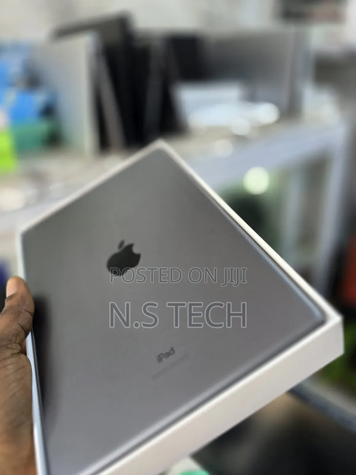 New Apple iPad 10.2 (2019) 32 GB Silver