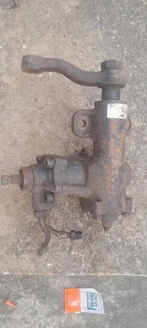 Nissan Hardbody Steering Port