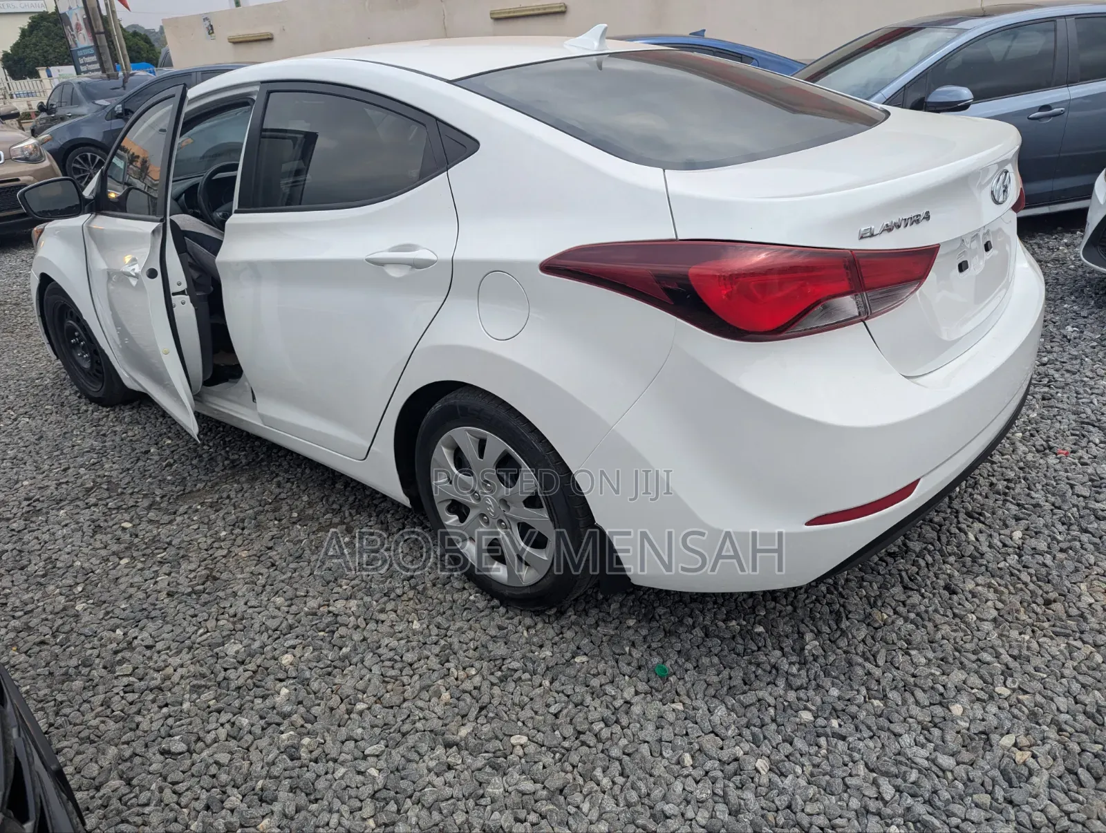 Hyundai Elantra Limited 4dr Sedan (1.8L 4cyl 6A) 2014 White
