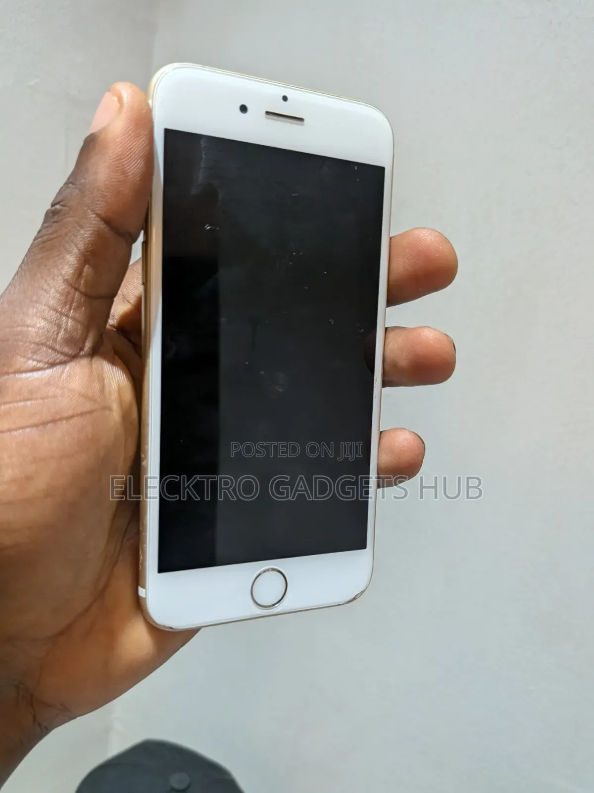 Apple iPhone 6s 64 GB Gold