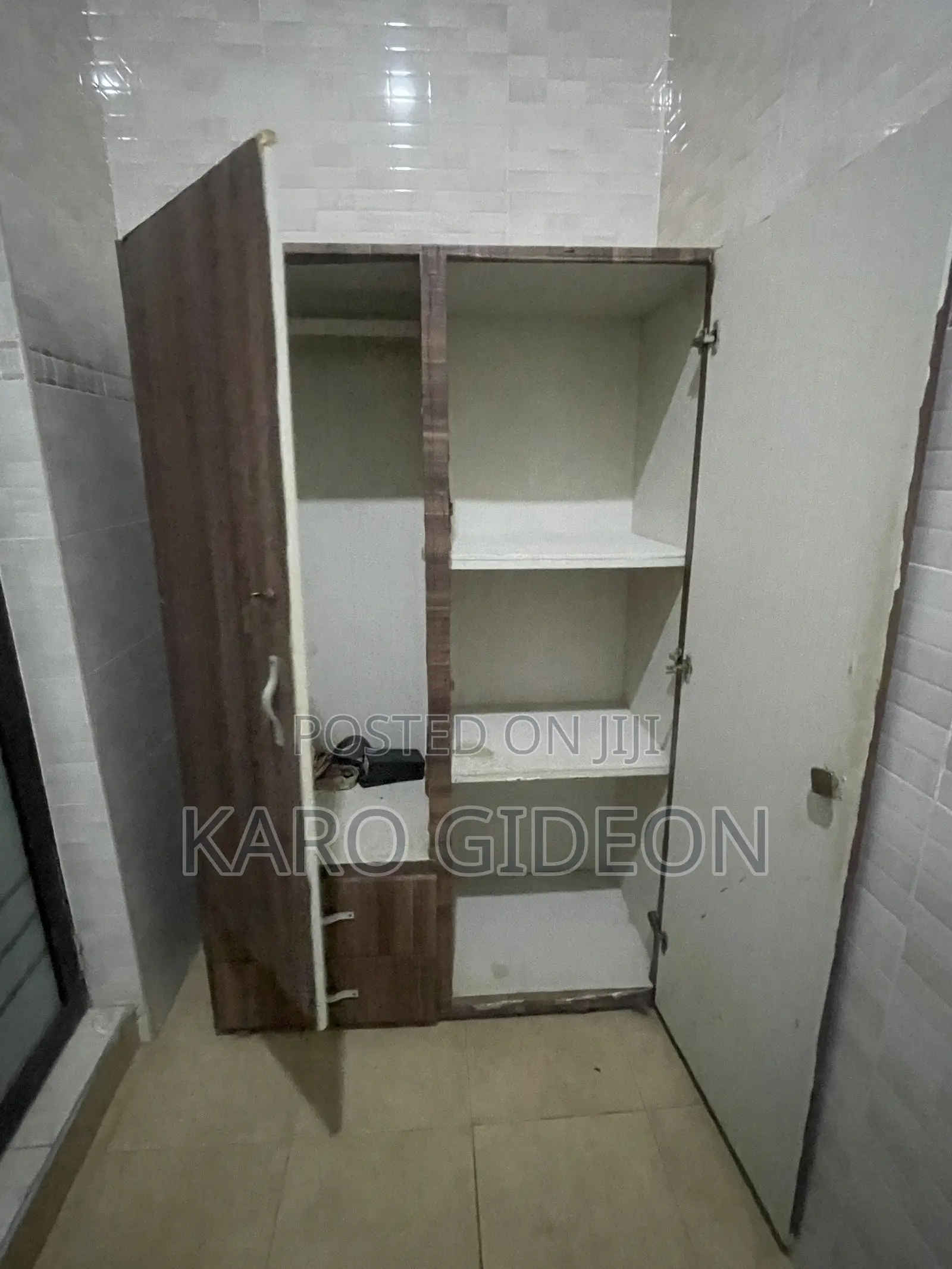 Double Door Wooden Wardrobe Home Used