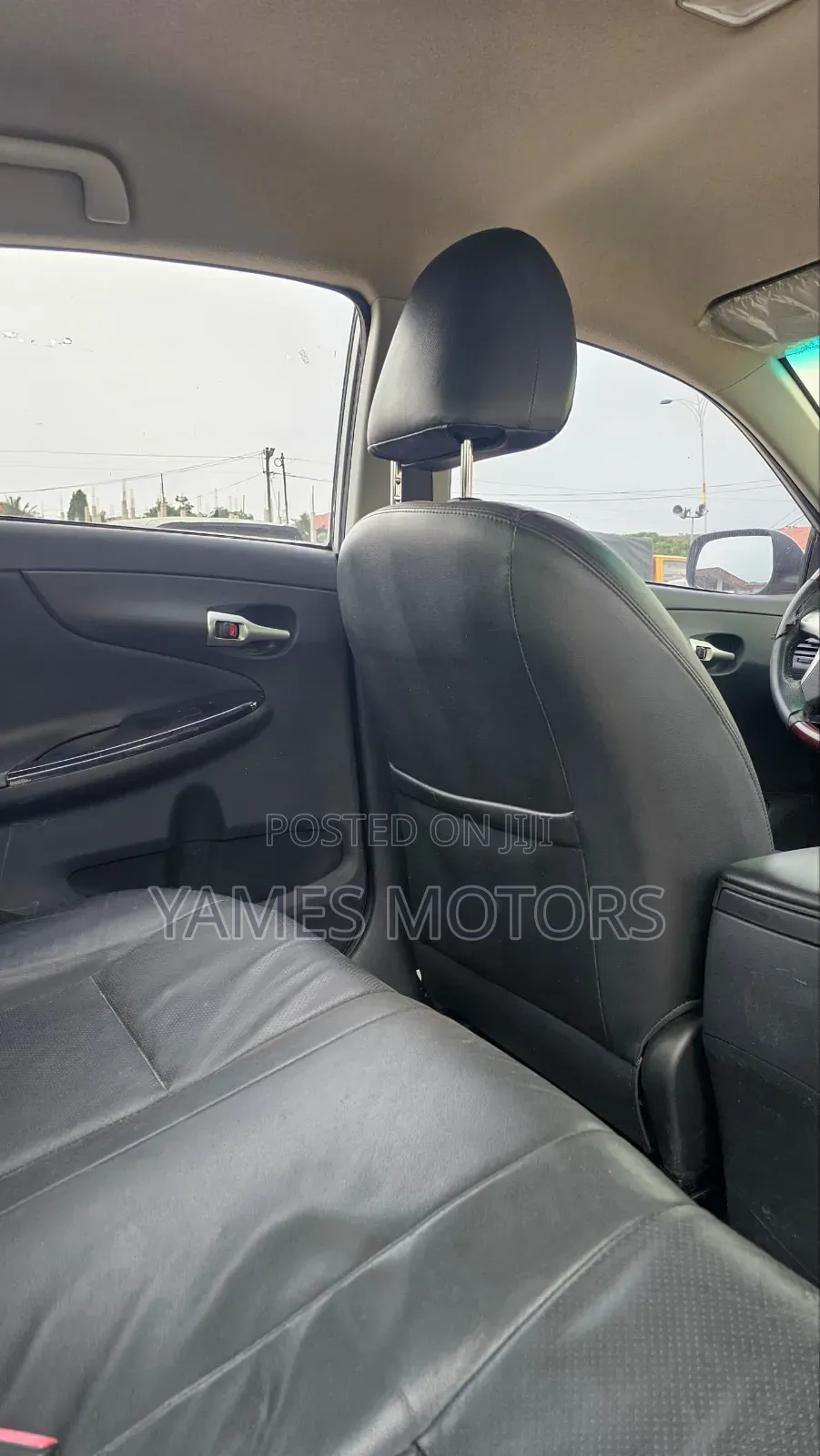 Toyota Corolla Altis 2012 Silver
