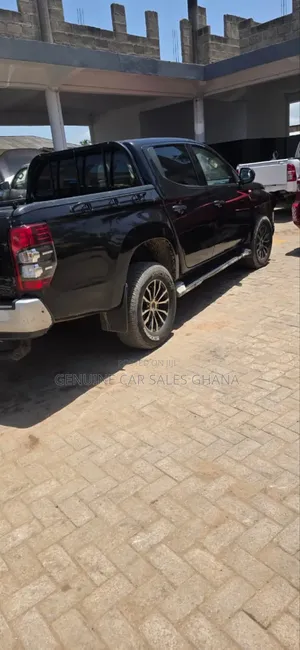 Mitsubishi L200 2022 Black