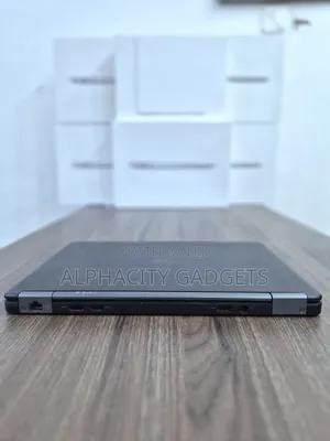 Laptop Dell Latitude 12 E7250 8GB Intel Core i7 SSD 256GB