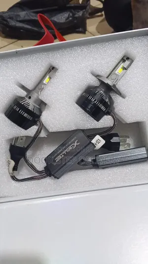 V20 Headlight Bulbs H4 Sockets