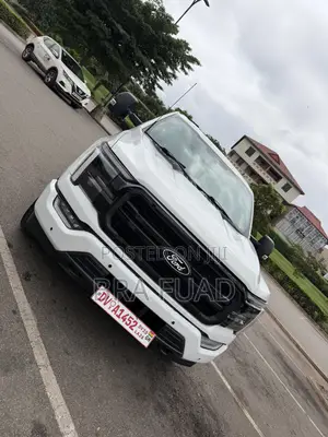Ford F-150 XLT 2022 White