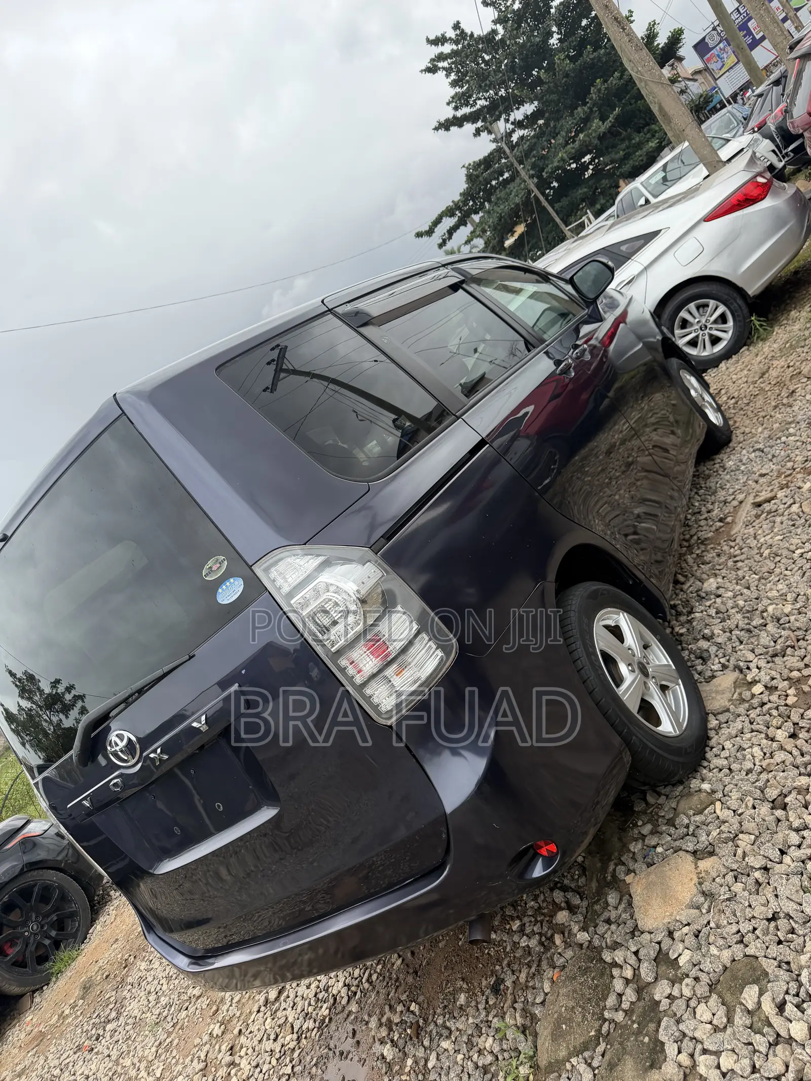 Toyota Voxy 2012 Blue