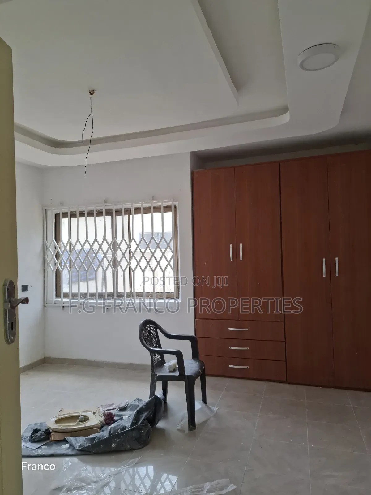 3bdrm Apartment in Kg Franco Properties, Baatsona Total for rent