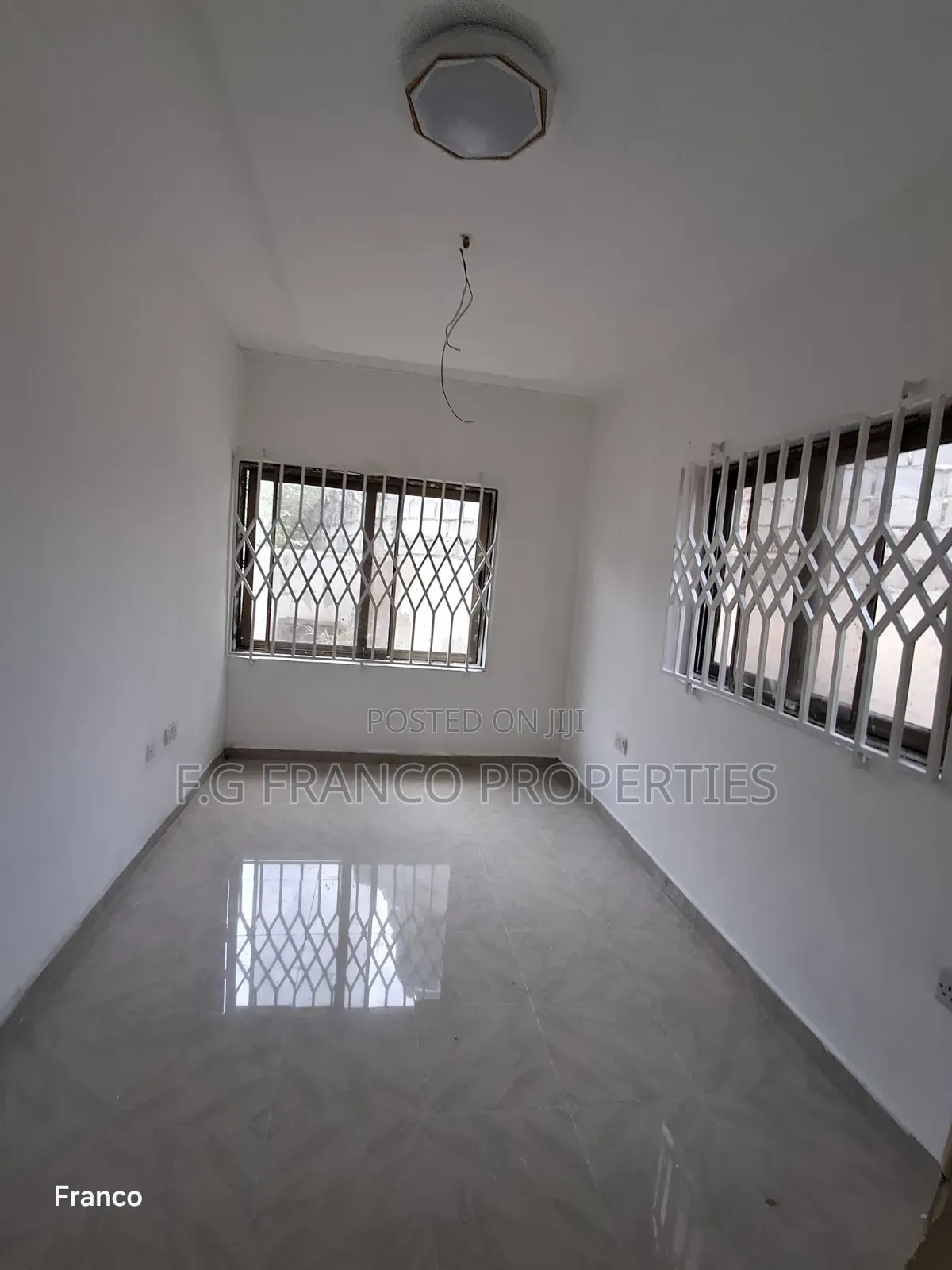 3bdrm Apartment in Kg Franco Properties, Baatsona Total for rent