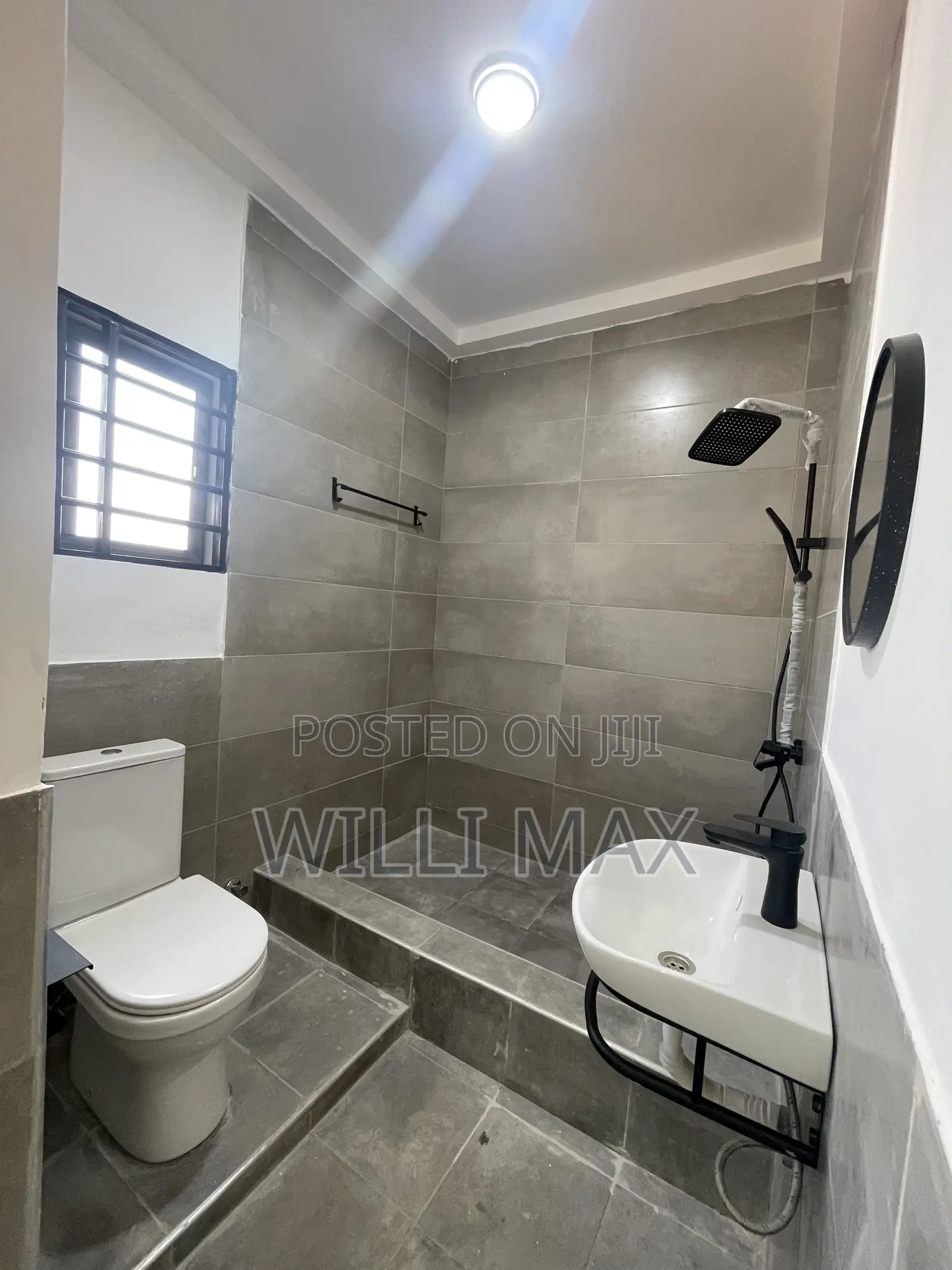 4bdrm Duplex in Oyarifa for sale