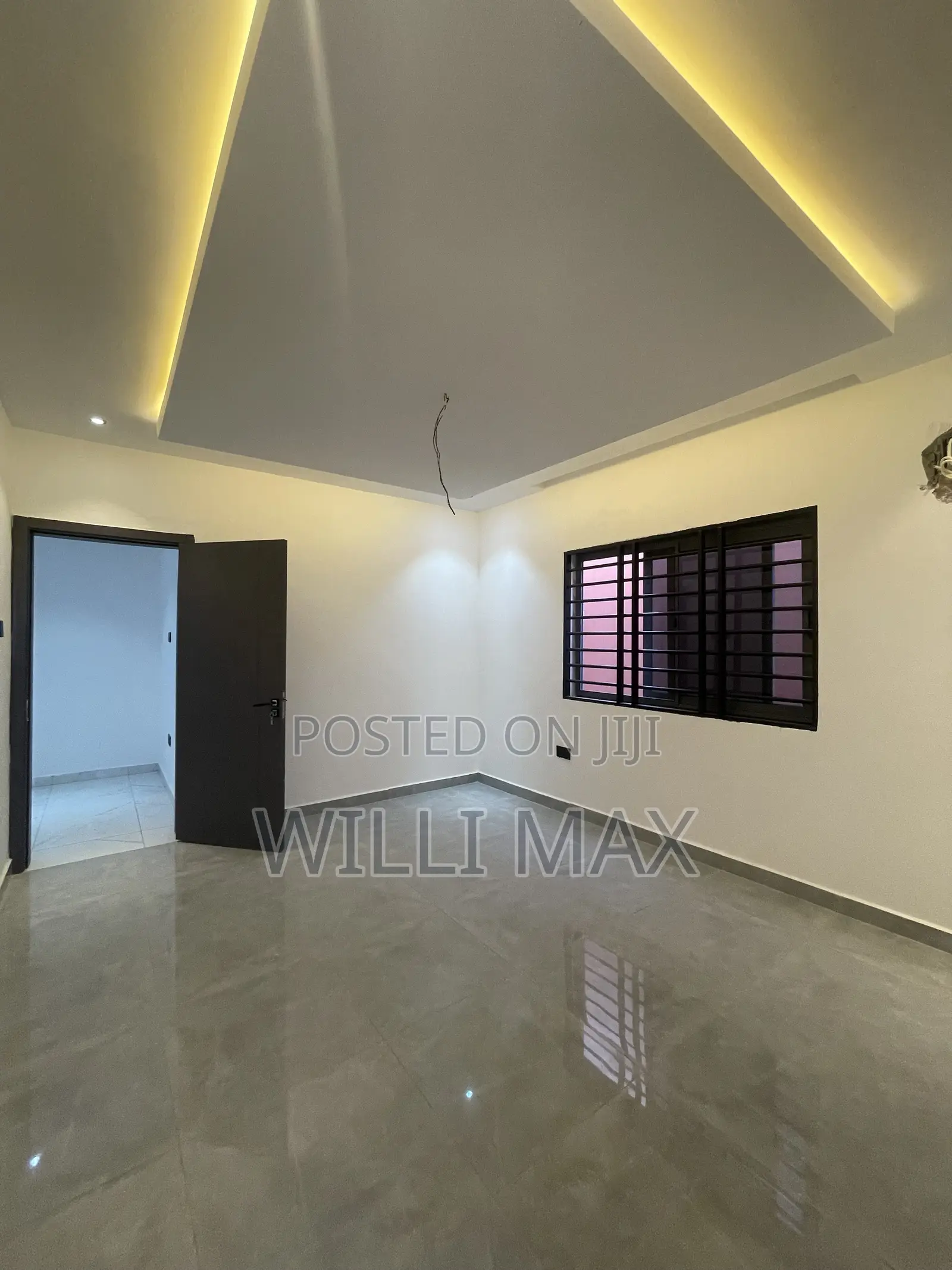 4bdrm Duplex in Oyarifa for sale