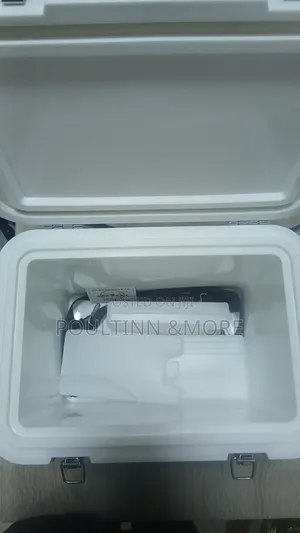 8L Vaccine Carrier for Poultry and Lab