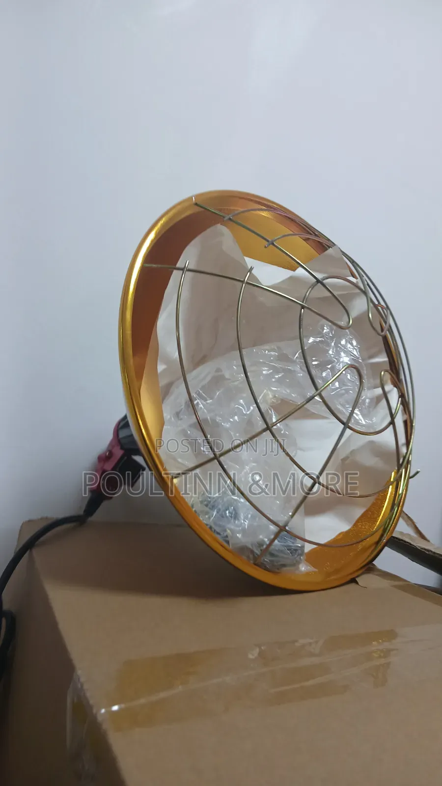 Solid Bulb Holder With Guard and Regulator