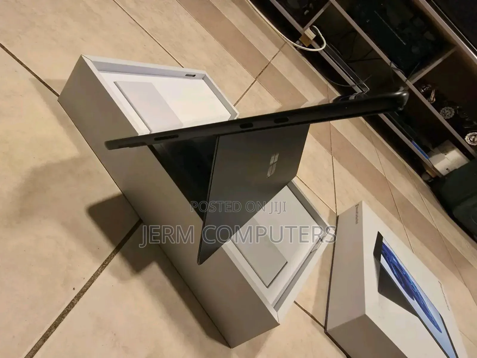 New Microsoft Surface Pro 7 512 GB Black