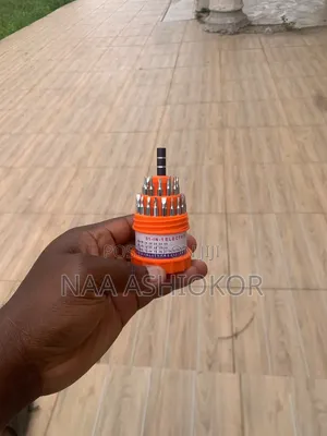 31 in 1 Interchangeable Bits Screwdriver Set