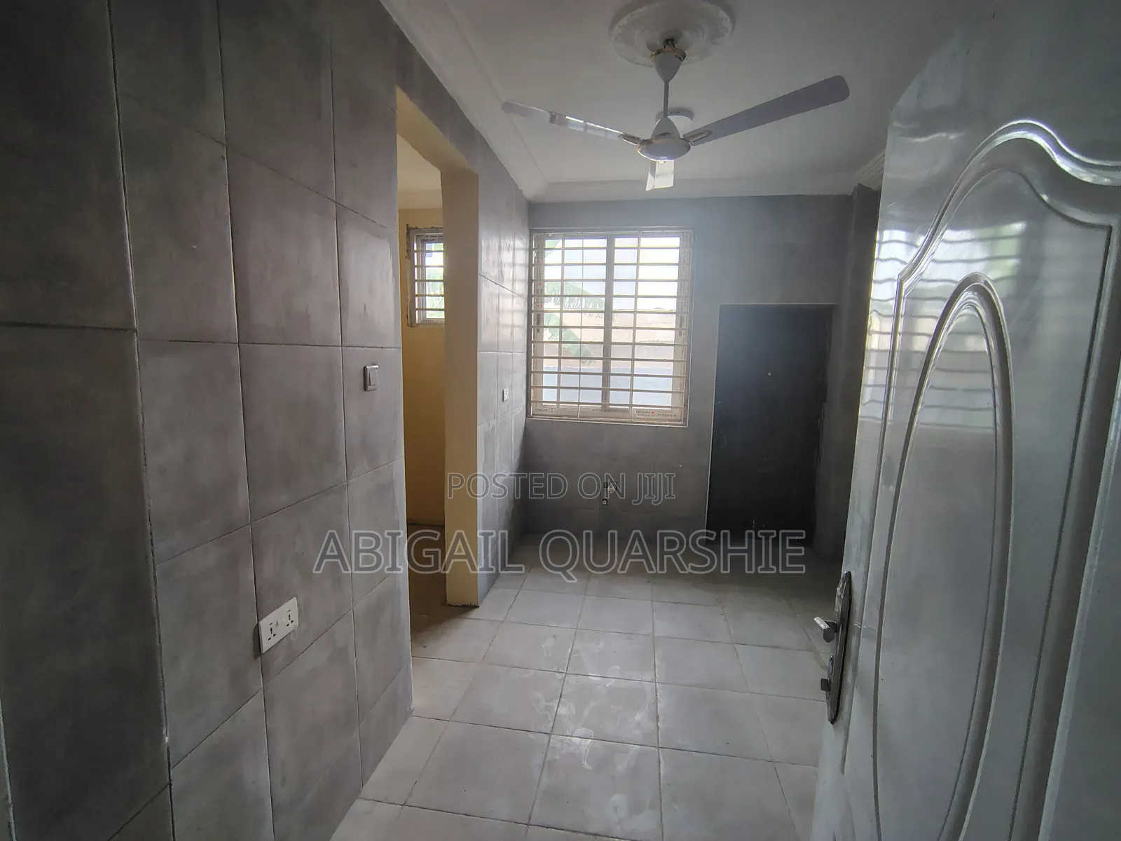 Furnished 6bdrm Apartment in Pokuase for sale