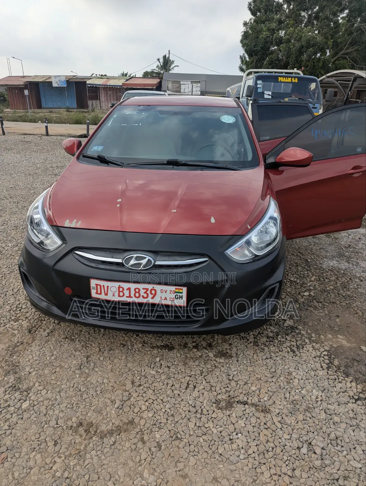 Hyundai Accent SE Hatchback 2017 Red