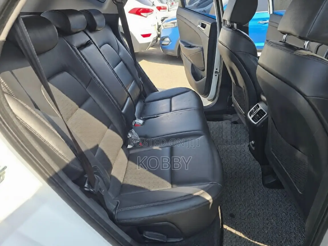 Hyundai Tucson 2019 White