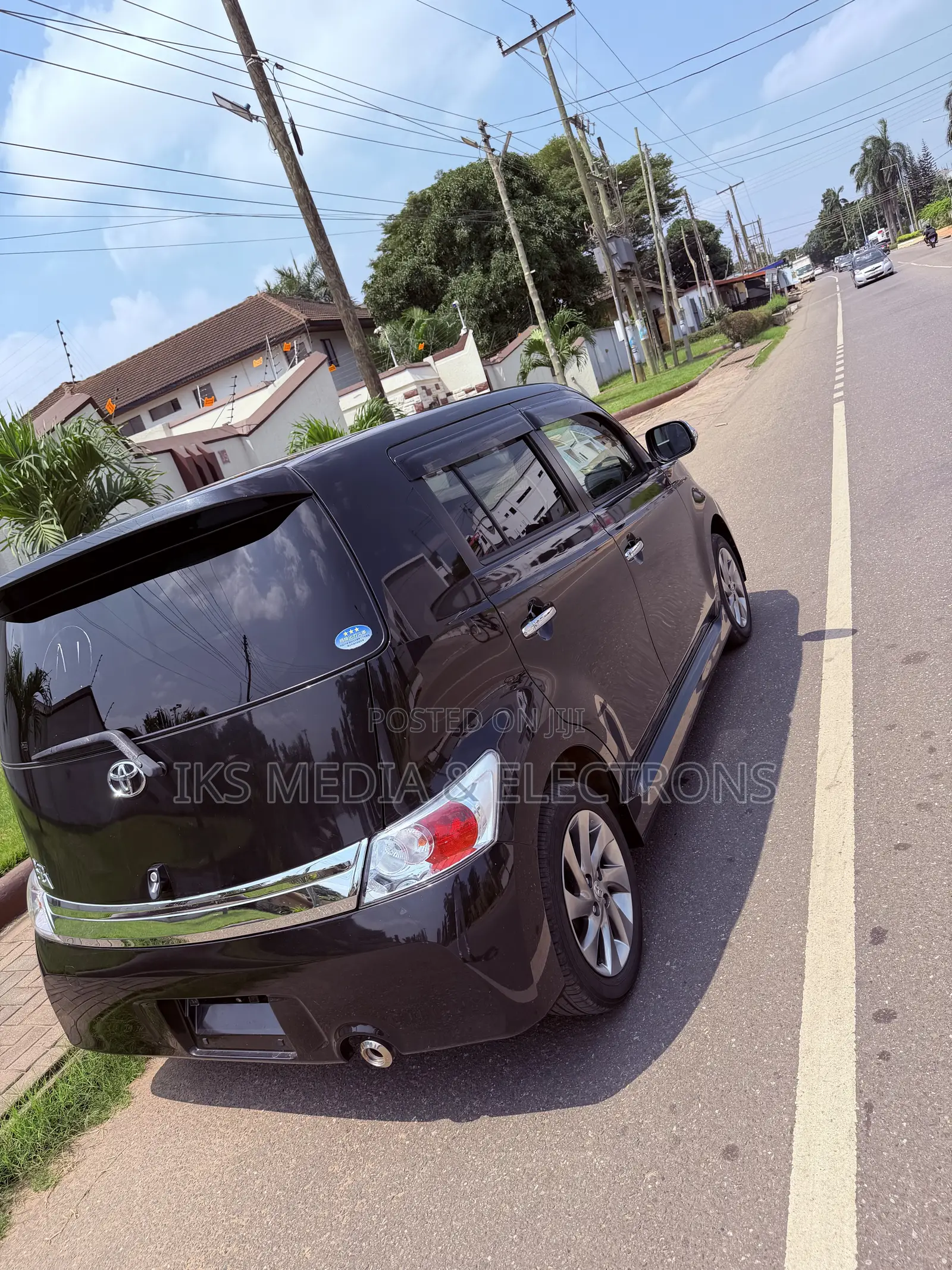 Toyota bB 2015 Black