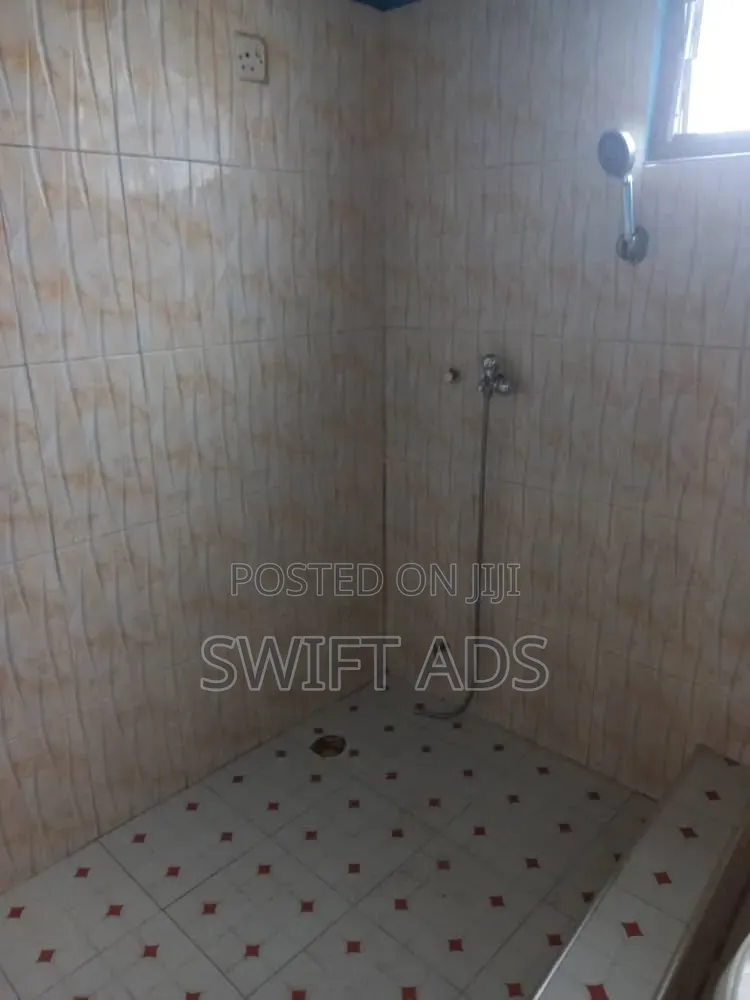 3bdrm Apartment in Obohene Residence, New-Juaben Municipal for rent