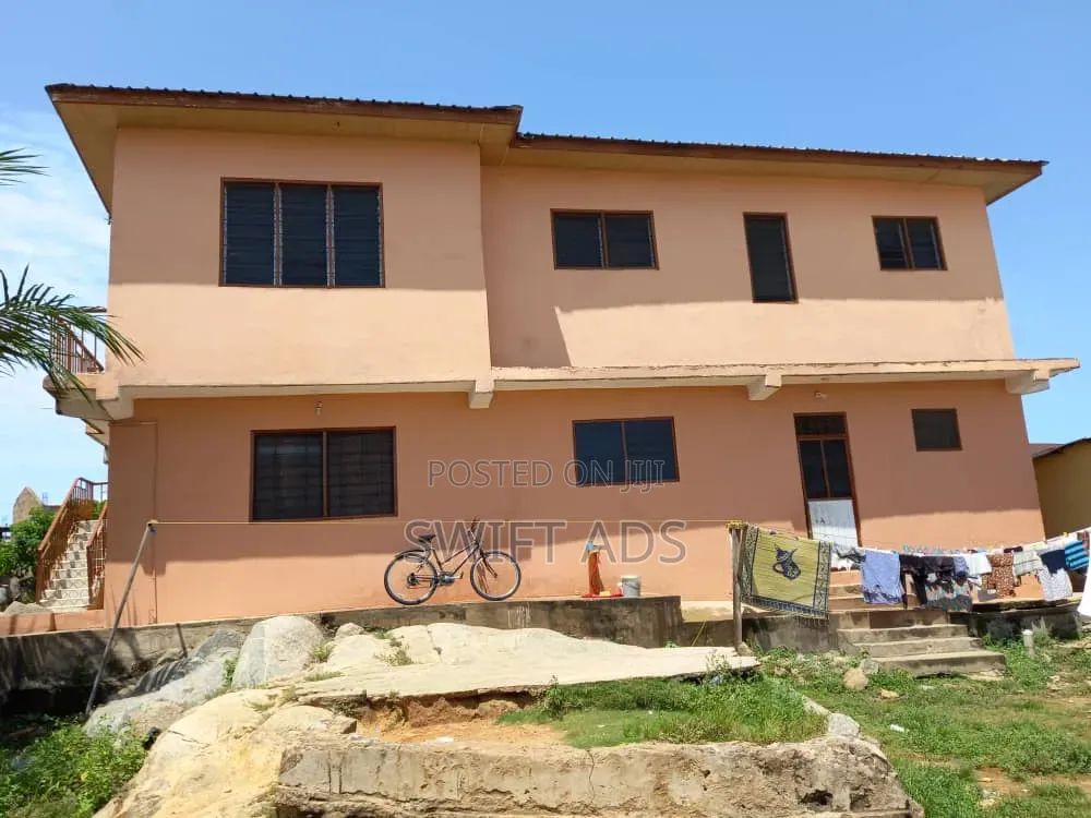 3bdrm Apartment in Obohene Residence, New-Juaben Municipal for rent