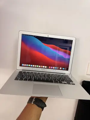 Laptop Apple MacBook Air 2015 8GB Intel Core i7 SSD 256GB