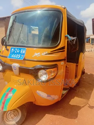 Piaggio 2024 Yellow