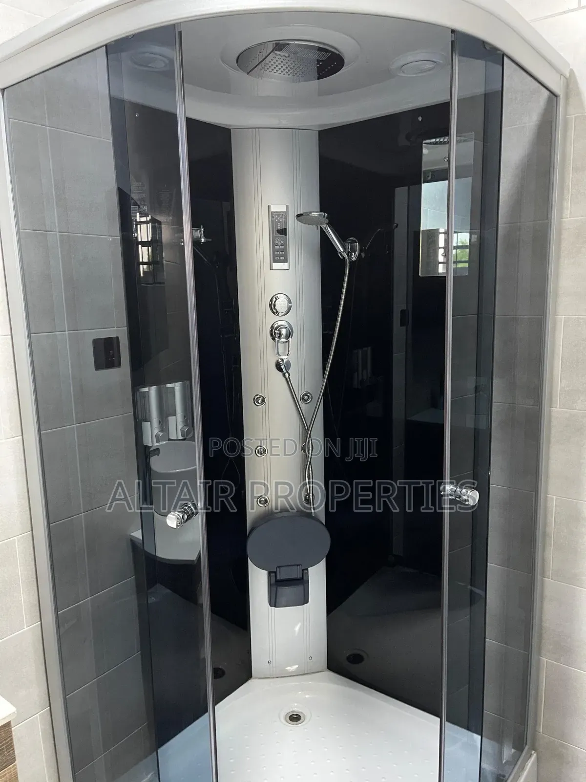 4bdrm House in Tema Community 25, Accra Metropolitan for sale
