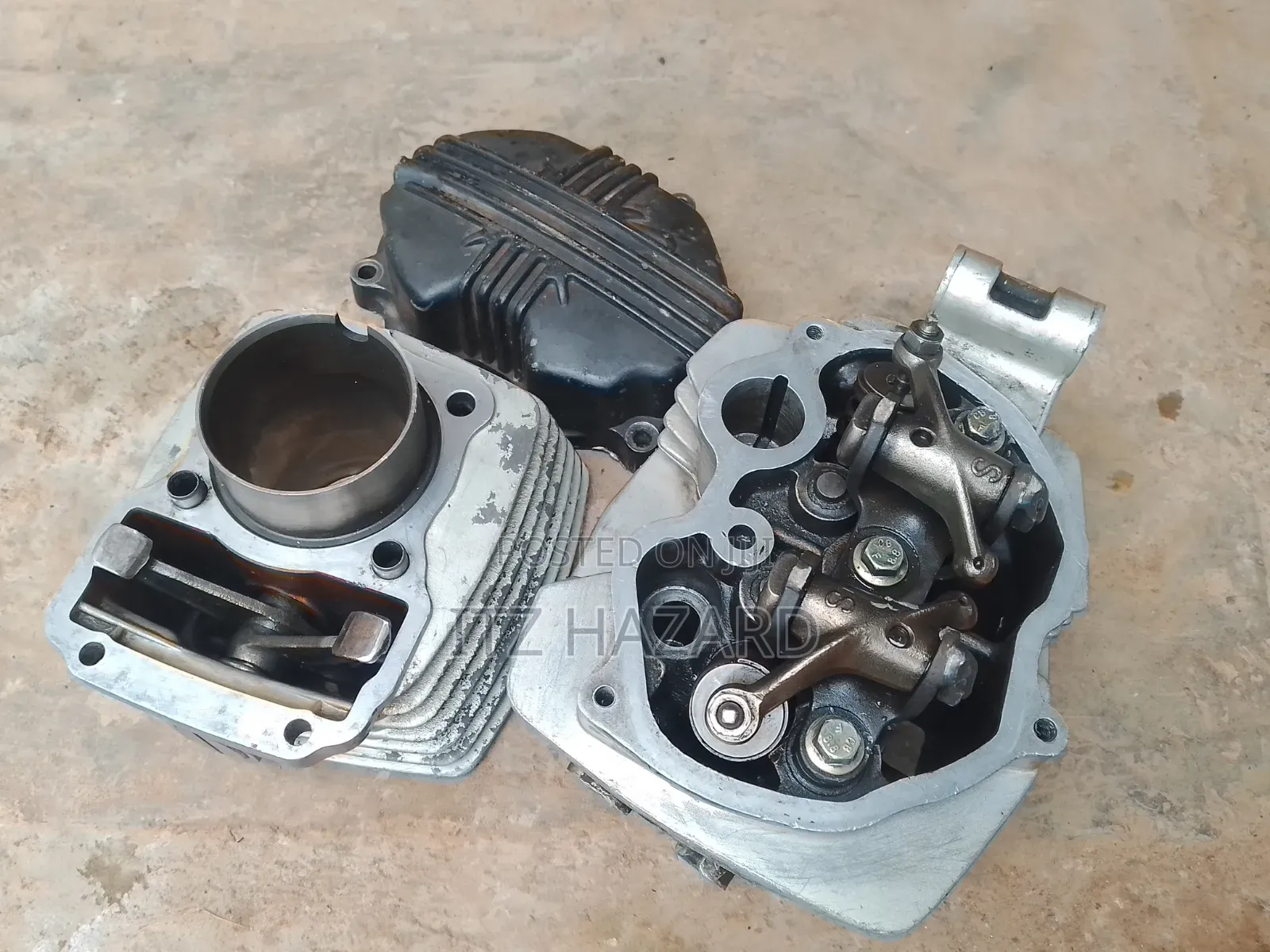 Motorbike Cylinder Head + Block + Valve