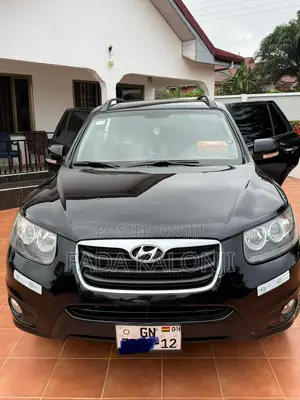 Hyundai Santa Fe 2012 Black