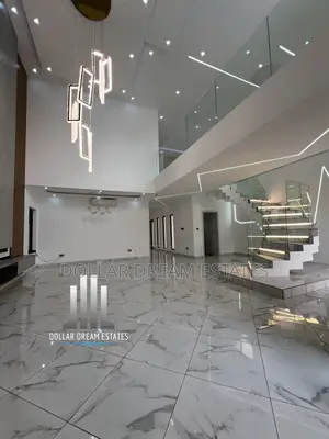 5bdrm House in Ashaley Botwe for sale