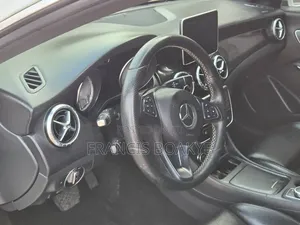 Mercedes-Benz C-Class C 250 BlueTEC 4MATIC (C205) 2016 White