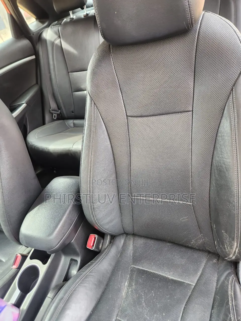 Hyundai Elantra 2016 Red