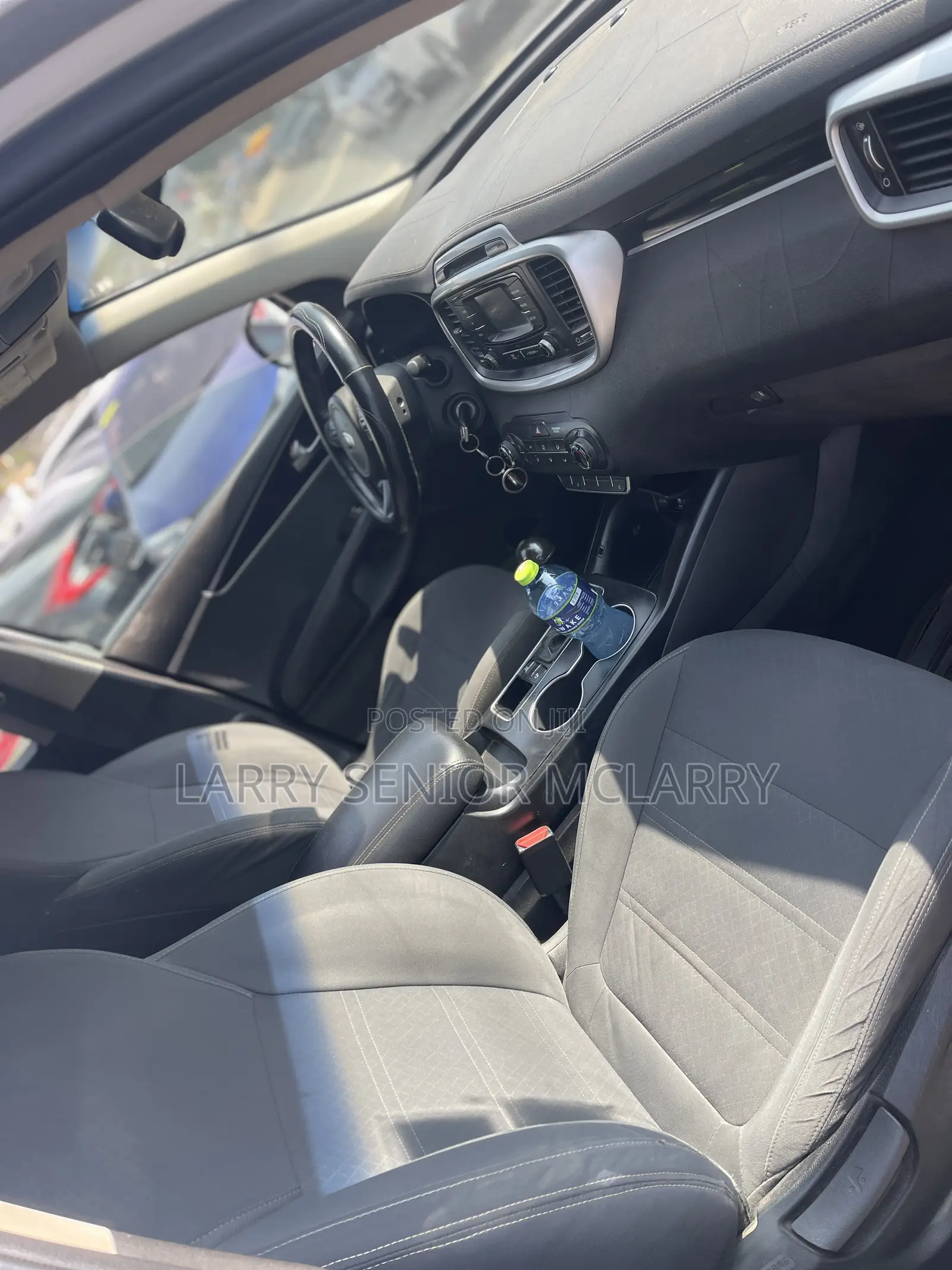 Kia Sorento LX 4dr SUV AWD (2.4L 4cyl 6A) 2015 Silver