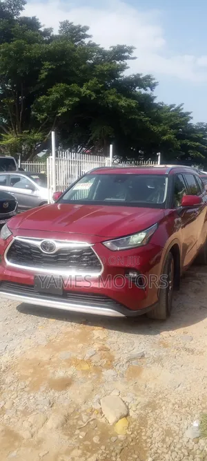 Toyota Highlander 2021 Red