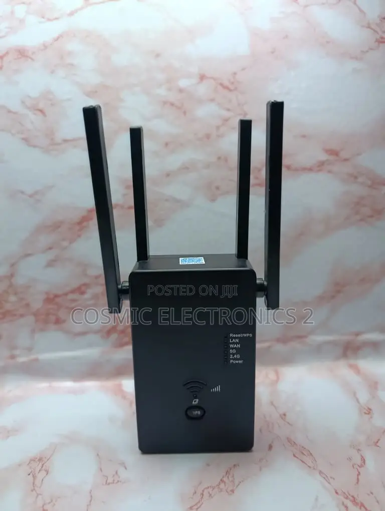1200Mbps Dual-Band Wi-Fi Range Extender With 4 High-Gain Antennas