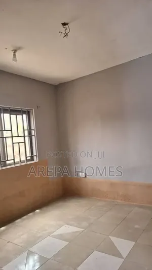 1bdrm Apartment in Arepa Homes, School Park Area for rent